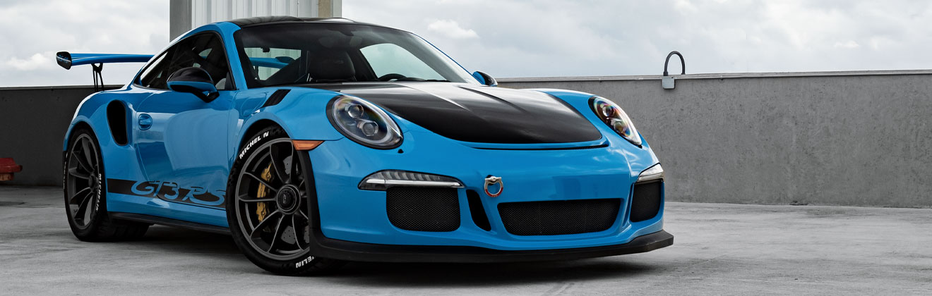 baby blue gt3 with black hood